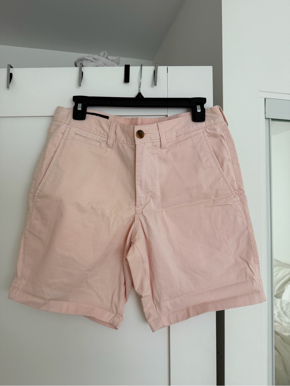 1901 Men's Light Pink Flat-Front Chino Shorts